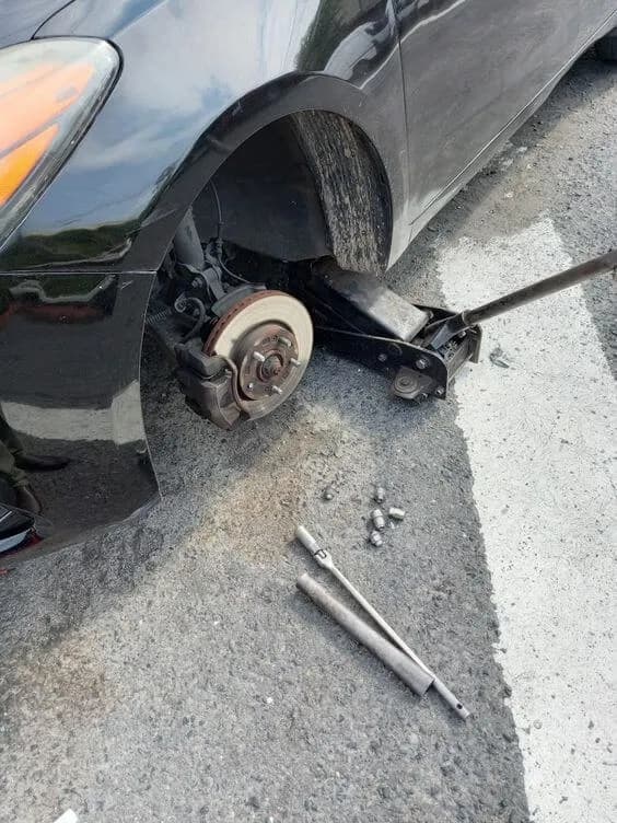Tyre fitting gallery 4